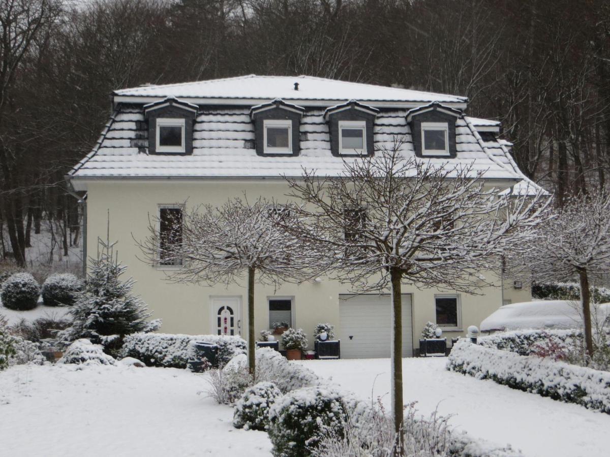 Weisses-Haus-Am-Kurpark-Fewo-Waldblick Quedlinburg Buitenkant foto